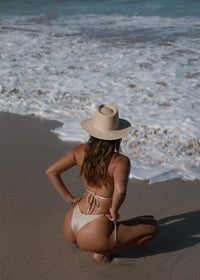 Braguita de bikini con tiras de Zara