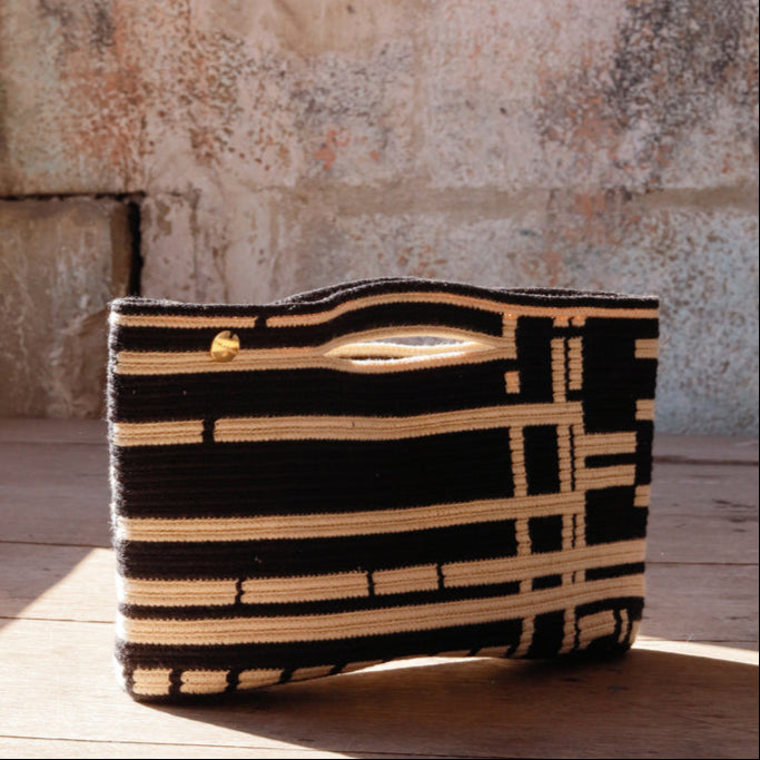 Porto Medium Clutch